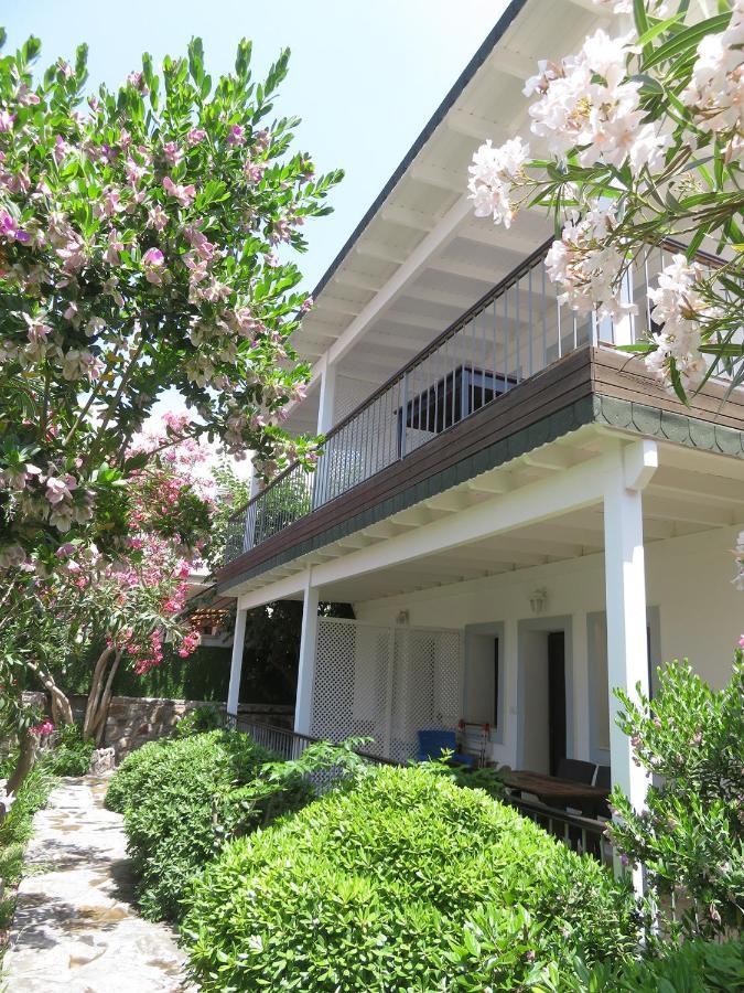 Arriba Pension & Restaurant Gumusluk Εξωτερικό φωτογραφία